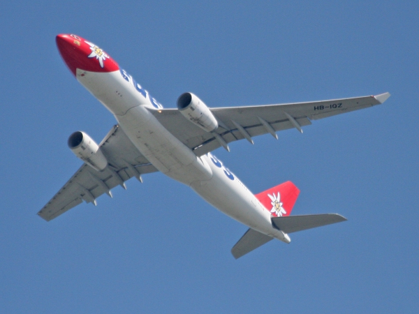 Edelweiss HB-IQZ Air Airbus A330-243