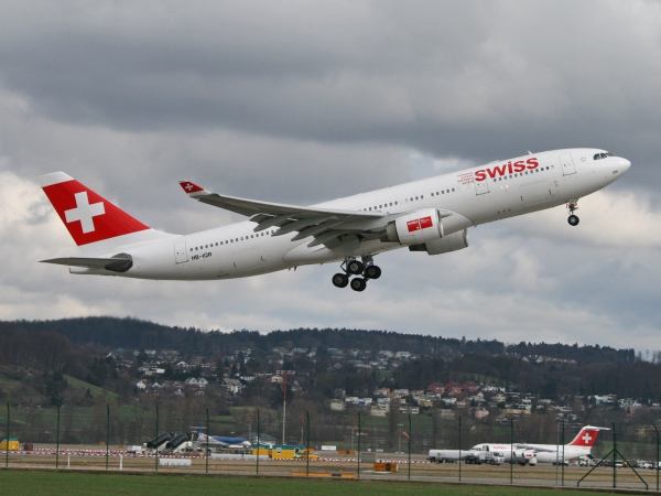 Airbus A330-223 HB-IQR 
